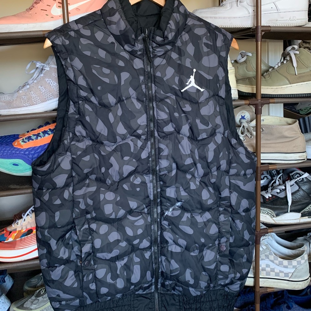 JORDAN REVERSIBLE VEST | L